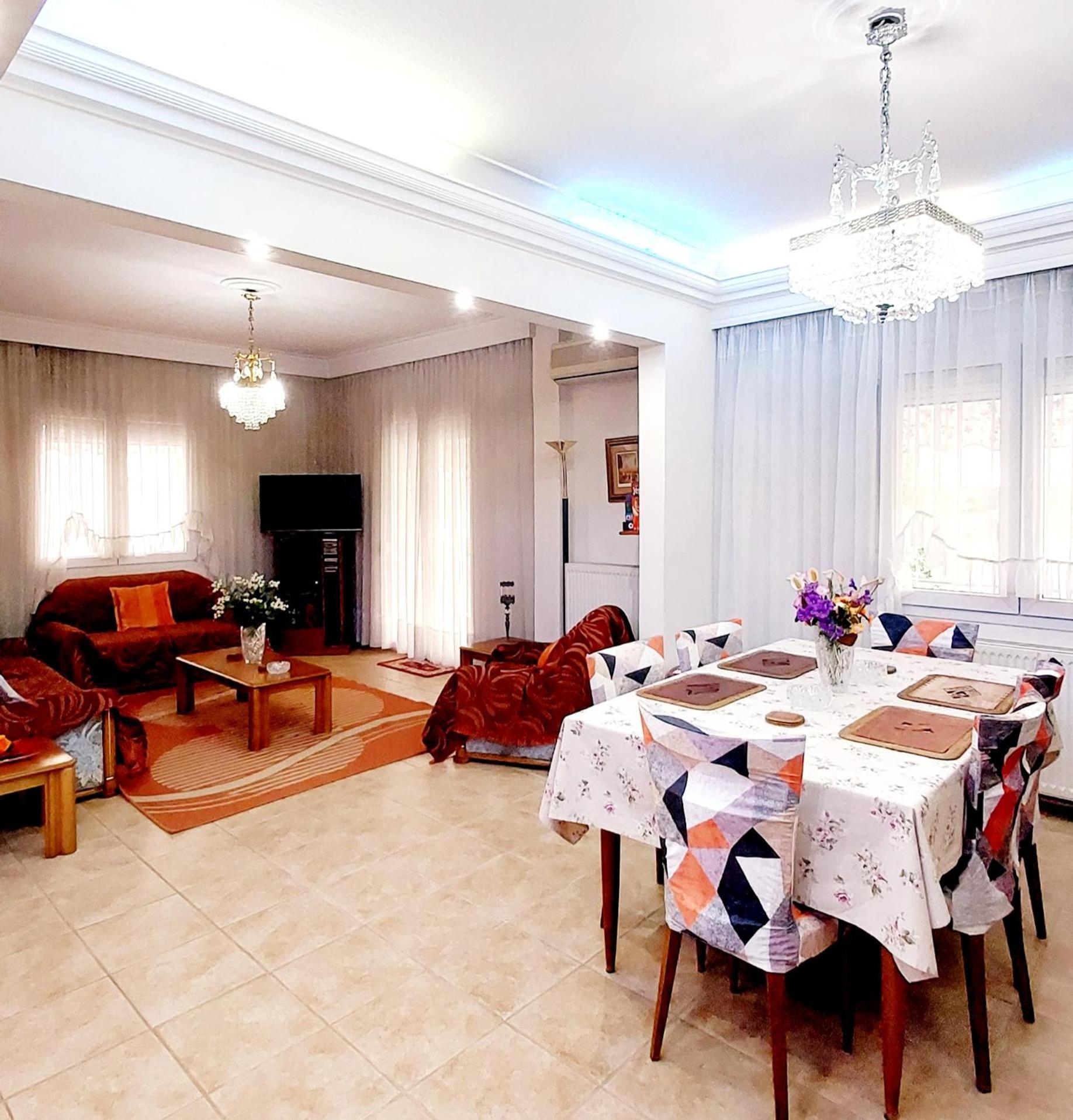 "Home Sweet Home" 3 Bedrooms Big House 110M Free Indoor Parking! Szaloniki Kültér fotó